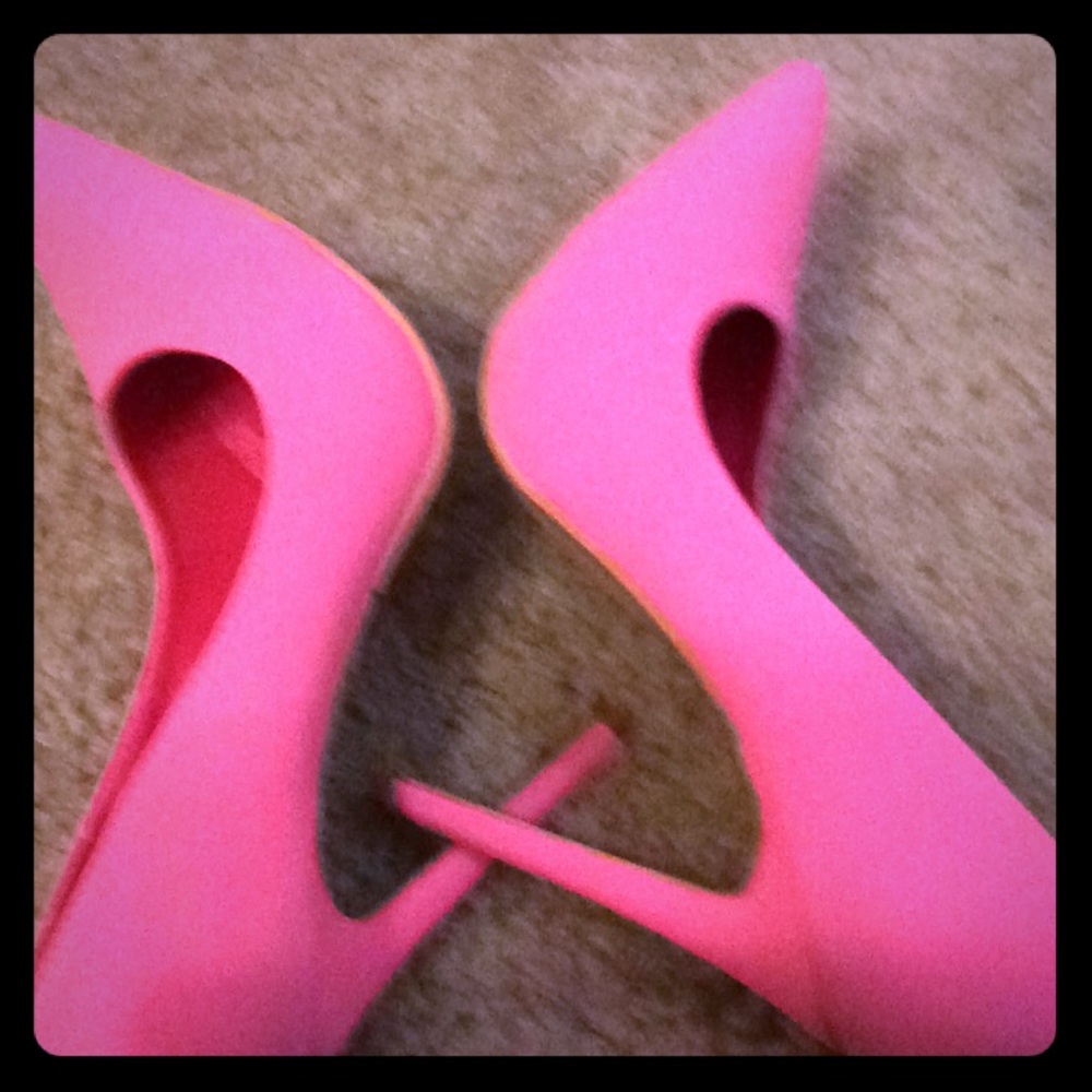 Pink and new never been worn no refunds